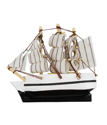 Home Variedades  Miniatura Ímã Barco Navio Veleiro Base Preta  1