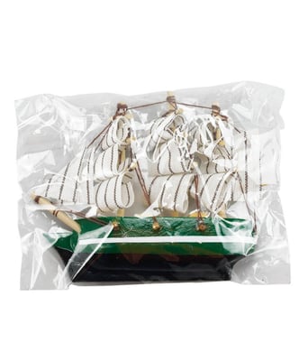 Home Variedades  Miniatura Ímã Barco Navio Veleiro Casco Verde  4