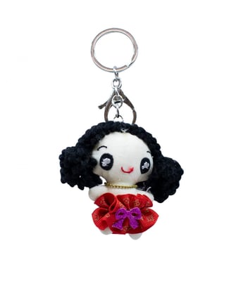 Home Variedades Chaveiro Boneca Colar Vestido Vermelho 7cm 1 Home Variedades Chaveiro Boneca Colar Vestido Vermelho 7cm 1