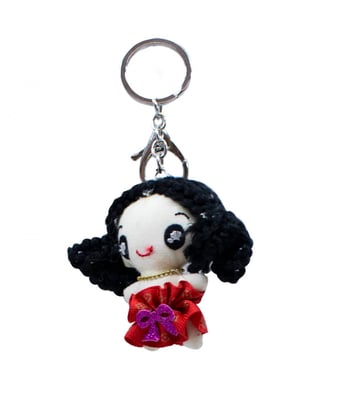 Home Variedades Chaveiro Boneca Colar Vestido Vermelho 7cm 2 Home Variedades Chaveiro Boneca Colar Vestido Vermelho 7cm 2