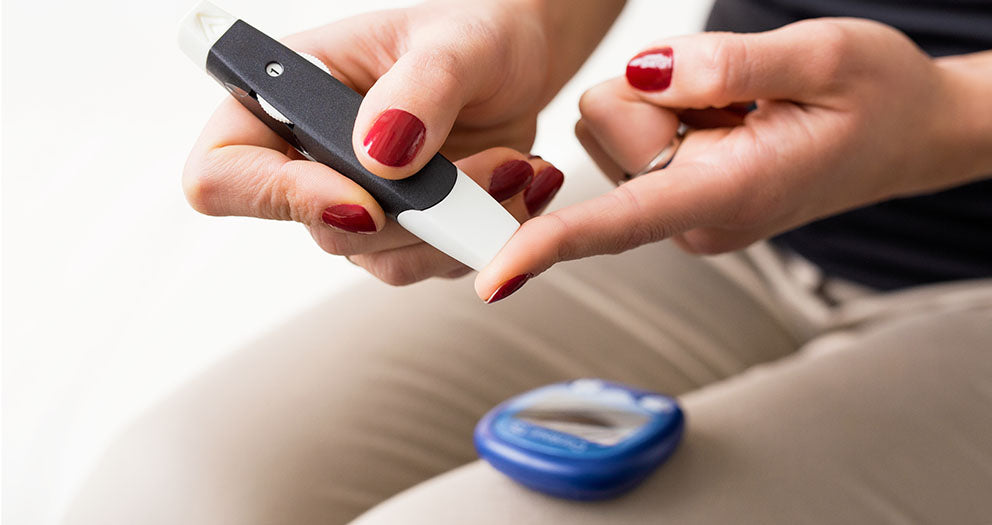 evde kan şekeri ölçümü, şeker hastalığı testi, diyabet ölçümü, kan şekeri ölçüm cihazı, evde şeker testi, şeker hastalığı kontrolü