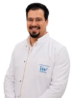 Op.Dr. Emre Özbey