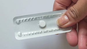 Ertesi Gün Hapı Nedir? Nasıl Kullanılır? Yan Etkileri Nedir?