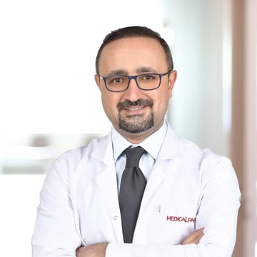 Uzm.Dr. Akif Arslan