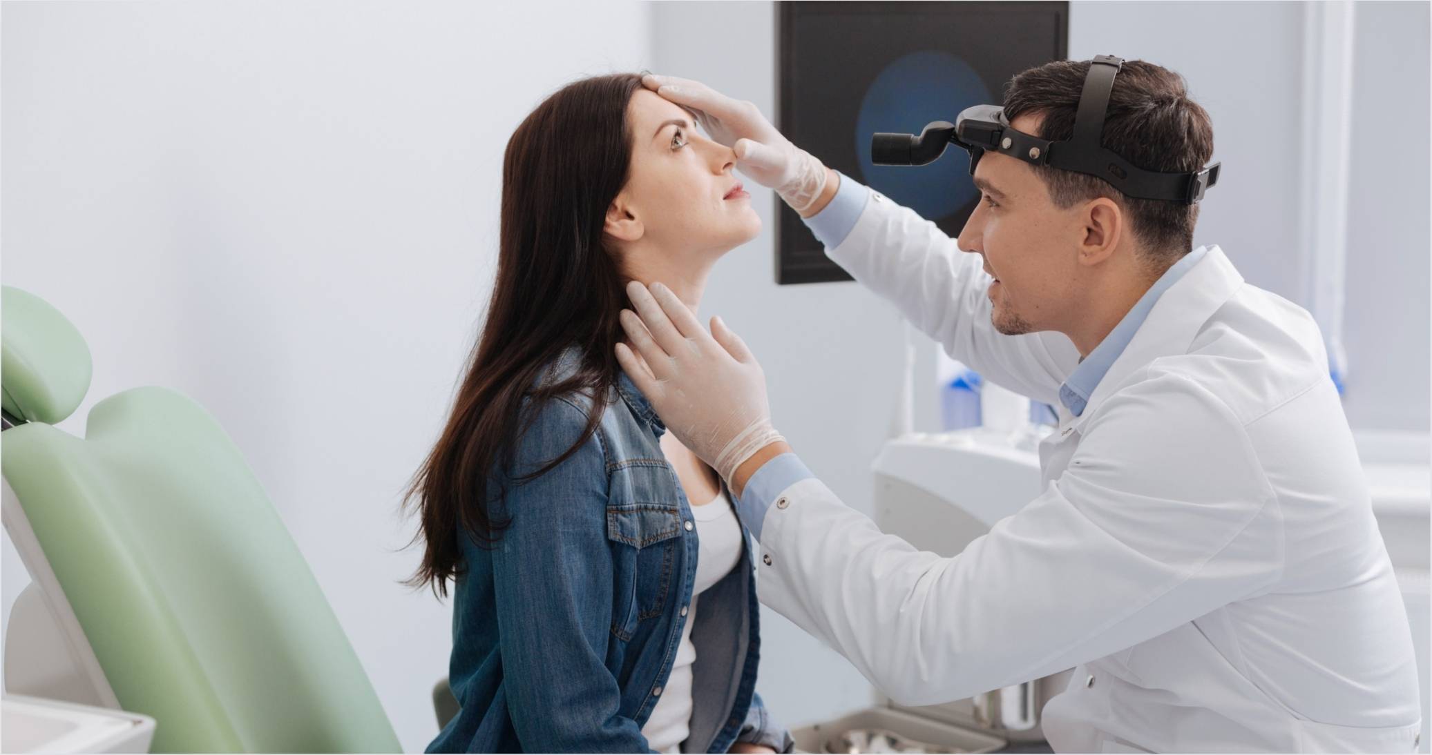 Specialist Otolaryngology Examination at Home 