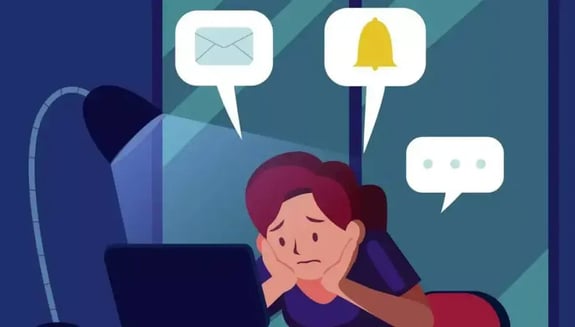 fomo, fomo nedir, fomo belirtileri, fomo tedavisi, fomo ile başa çıkma, sosyal medya bağımlılığı