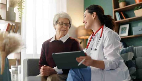 evde doktor hizmeti, evde doktor, evde muayene, eve doktor çağırma, evde sağlık hizmeti, evde doktor hizmeti nedir, evde doktor kimler için uygundur, evde doktor muayenesi, happ health