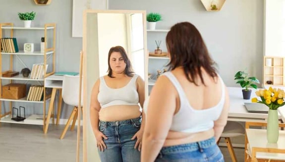 insülin direnci, insülin direnci nedir, insülin direnci belirtileri, insülin direnci ve obezite, obezite, obezite nedir, obezite tedavisi, fazla kilo, kilo verememe, karın bölgesi yağlanma, bel çevresi yağlanma, visseral yağlanma, metabolik sendrom, metabolik hastalık, tip 2 diyabet, tip 2 diyabet riski, prediyabet, gizli şeker, açlık kan şekeri, açlık insülini, hba1c, homa-ir, homa-ir nedir, insülin yüksekliği, kan şekeri takibi, kilo verme, sağlıklı kilo kaybı, tıbbi kilo verme, medikal zayıflama, zayıflama iğnesi, glp-1, glp-1 tedavisi, glp-1 ilaçları, obezite ve diyabet, obezite ve insülin direnci, karaciğer yağlanması, trigliserid yüksekliği, kolesterol yüksekliği, endokrinoloji doktoru, online endokrinoloji doktoru, online doktor, online sağlık, metabolik takip, diyabet önleme, obezite doktoru, kilo kontrolü, iştah kontrolü, yaşam tarzı değişikliği