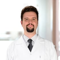 Uzm.Dr. Ahmet Kuru