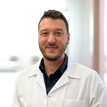 Op.Dr. Arda Emre Öztürk