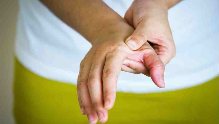 El Ve Ayaklarda Uyuşma İçin Check-Up’ta Hangi Değerlere Bakılır?
