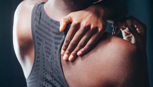 Fibromiyalji Nedir? Fibromiyalji Belirtileri, Nedenleri ve Tedavisi
