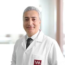 Op.Dr. Melik Ayverdi