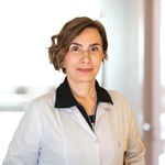 Pratisyen Hekim Gül Ulubayram