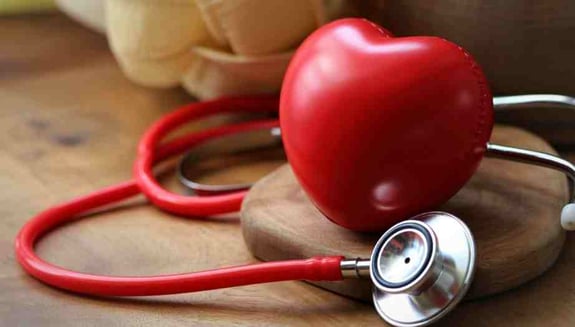 tansiyon tahlilleri, kalp ritim bozukluğu testleri, çarpıntı için hangi testler yapılır, EKG, Holter, hipertansiyon testleri, elektrolit tahlili, böbrek fonksiyon testi, online doktor, happ health