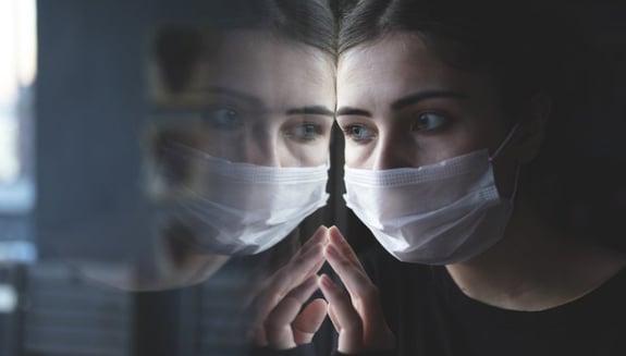 pandemi korkusu, bulaşıcı hastalıklar, psikolojik etkiler, pandemi kaygısı, stres yönetimi, psikolojik dayanıklılık, pandemi ve ruh sağlığı, toplumsal psikoloji