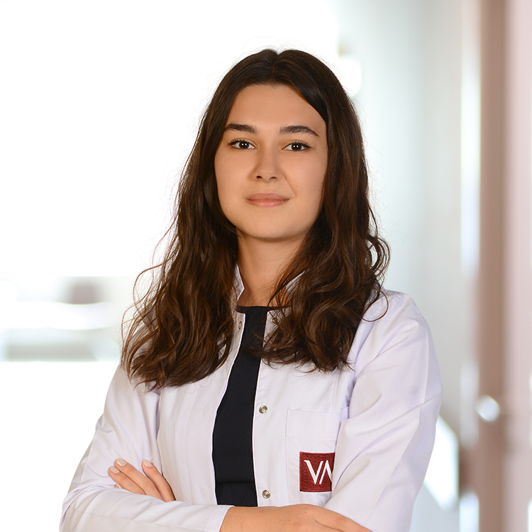 Dyt. Nazlıcan İbuk