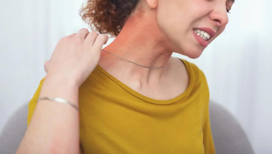 Takı Alerjisi Nedir? Belirtileri Nelerdir?