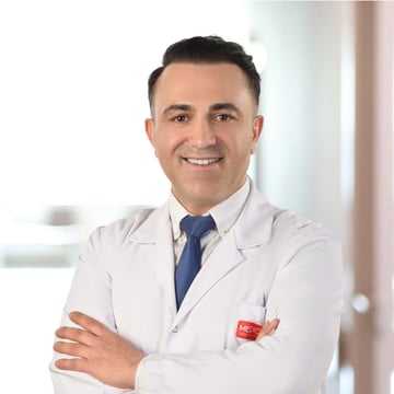 Op.Dr. Nihat Kayabaşı