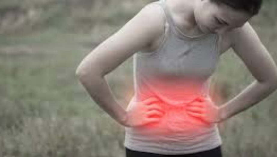 karın ağrısı, evde çözüm, bitki çayları, karın ağrısına iyi gelen, sıcak su torbası, yoga egzersizleri, probiyotik gıdalar, lavanta yağı, stres yönetimi