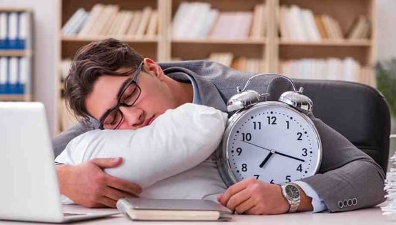 evde uyku testi, uyku testi, uyku apnesi testi, evde uyku apnesi testi, uyku testi sonucu, evde uyku testi sonucu, uyku testi sonuçları nasıl değerlendirilir, uyku apnesi sonucu, uyku apnesi testi sonucu, horlama testi, horlama testi sonucu, gece nefes durması testi, gece nefes durması, uyku bozukluğu testi, polisomnografi, evde polisomnografi, uyku testi raporu, ahi değeri, oksijen düşüklüğü, uyku apnesi belirtileri, obstrüktif uyku apnesi, gündüz uyku hali, sabah yorgunluğu, uyku kalitesi, evde sağlık hizmetleri, Happ Health