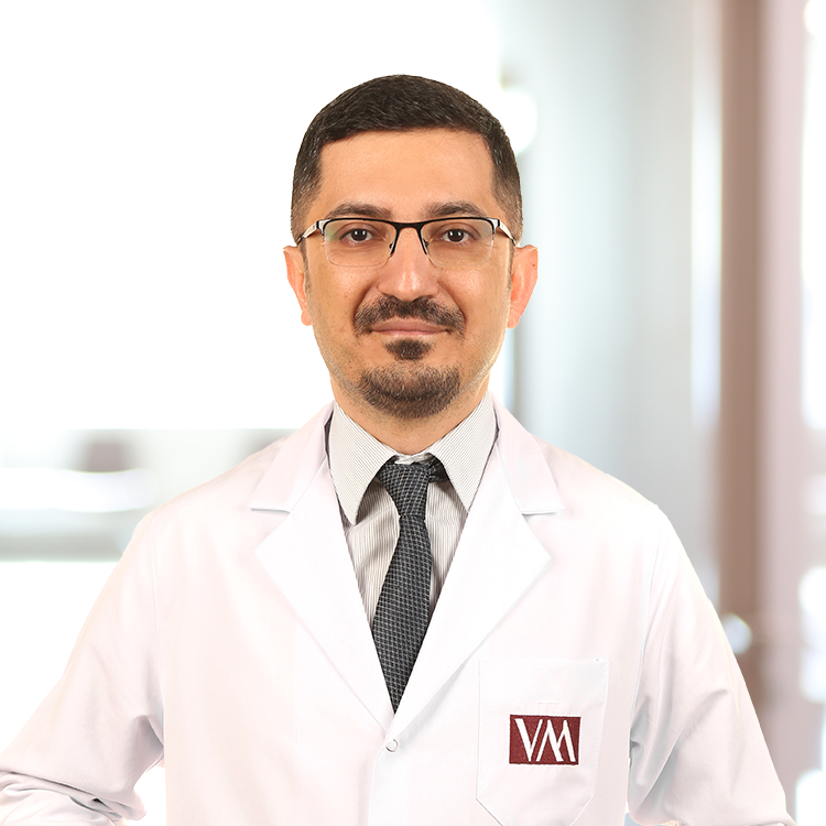 Uzm. Dr. Emre Akkelle 