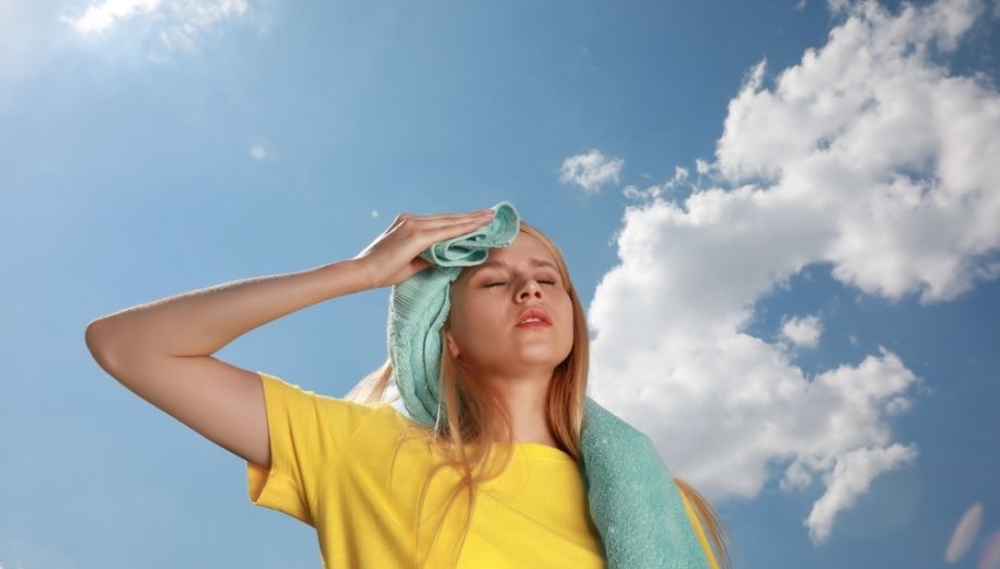 güneş zehirlenmesi, güneş zehirlenmesi belirtileri, güneş zehirlenmesi nedir, güneş çarpma belirtileri, güneş çarpmasına ne iyi gelir, hafif güneş çarpmasına ne iyi gelir, güneş çarpmasının belirtileri, güneş çarpmasına hangi ilaç iyi gelir, güneş çarpmasına ne iyi gelir evde, güneş çarpmasının belirtileri nelerdir, güneş çarpmasına karşı ne yapılır, güneş çarpmasına en iyi ne gelir, güneş çarpmasında ne yapmak gerekir