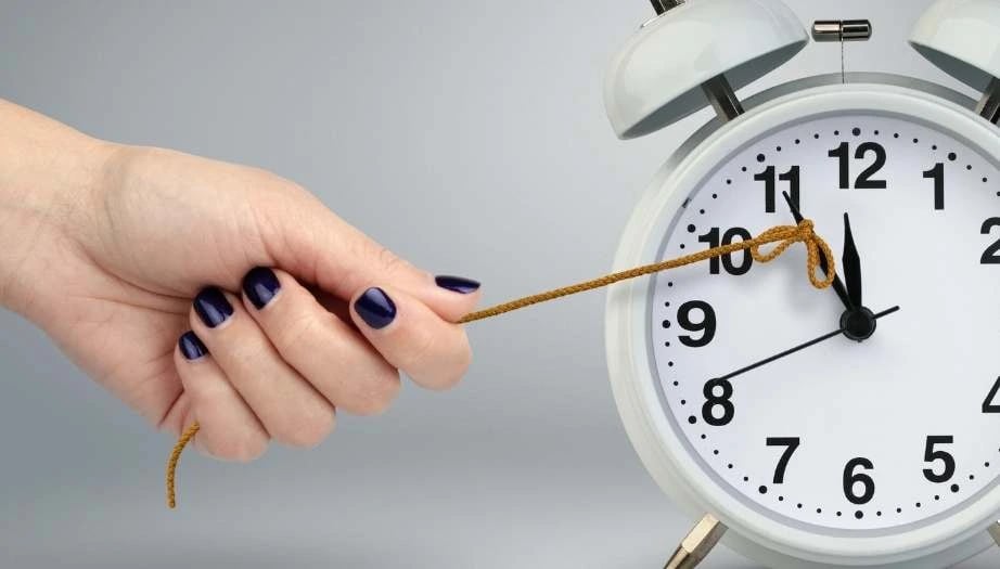 Regl (Adet) Gecikmesi Neden Olur? Regl (Adet) Gecikmesi Belirtileri Nelerdir?