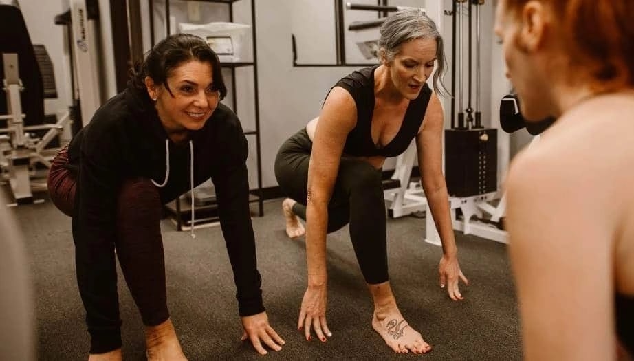 menopoz nedir, menopoz belirtileri, menopoz tedavisi, erken menopoz, geç menopoz, yalancı menopoz belirtileri, menopoz testi, menopozda cinsel hayat, menopoz yaşı, evde menopoz testi, sağlık ocağı menopoz testi, menopozda ruh hali, menopoz dönemi beslenme, menopoz hormon tedavisi, menopozda yaşam tarzı