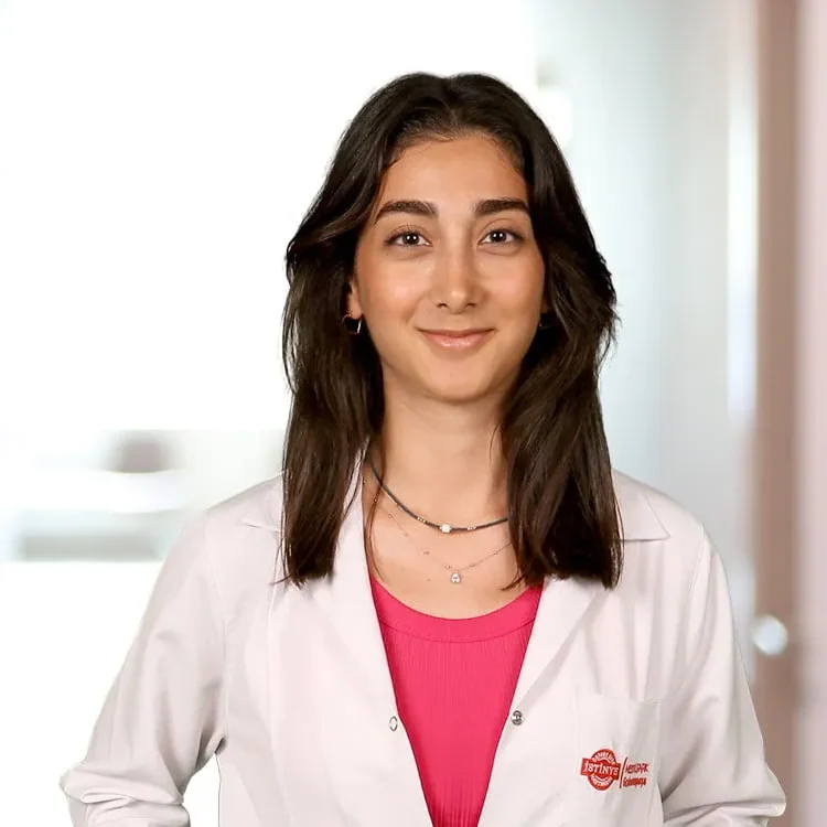 Gamzenur Mızrakçı Kervankıran