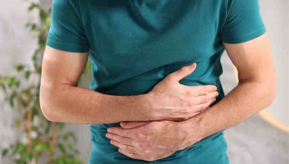 Mide ağrısı neden olur, mide ağrısına ne iyi gelir ve hangi durumlarda doktora başvurmak gerekir? Detaylı öğrenin.