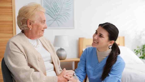 evde bakım hizmeti, evde bakım nedir, evde sağlık hizmeti, hasta bakımı evde, yaşlı bakım hizmeti, evde hemşire hizmeti, evde doktor hizmeti, happ health
