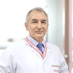 Pratisyen Hekim Erol Turan