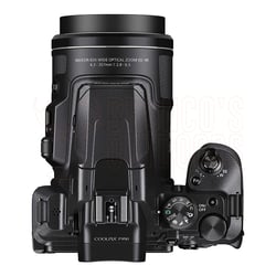 Nikon COOLPIX P950 83x Super Zoom Camera + Element MII Aluminium Tripod + Adventura TLZ 30 II Camera Bag + SanDisk Extreme 64GB SDXC Card