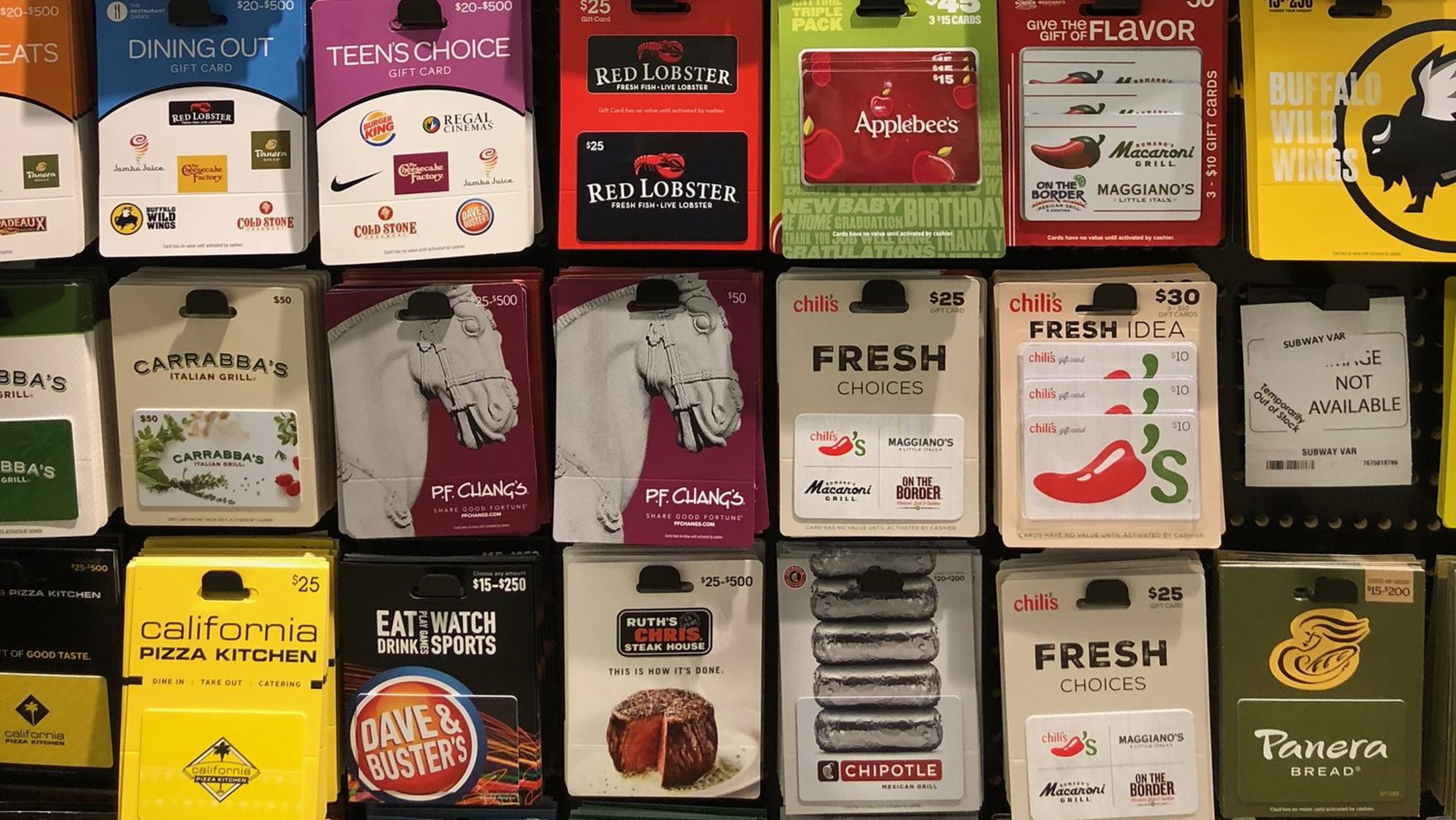 Cover photo for Restaurants that Donate Gift Cards for Fundraisers