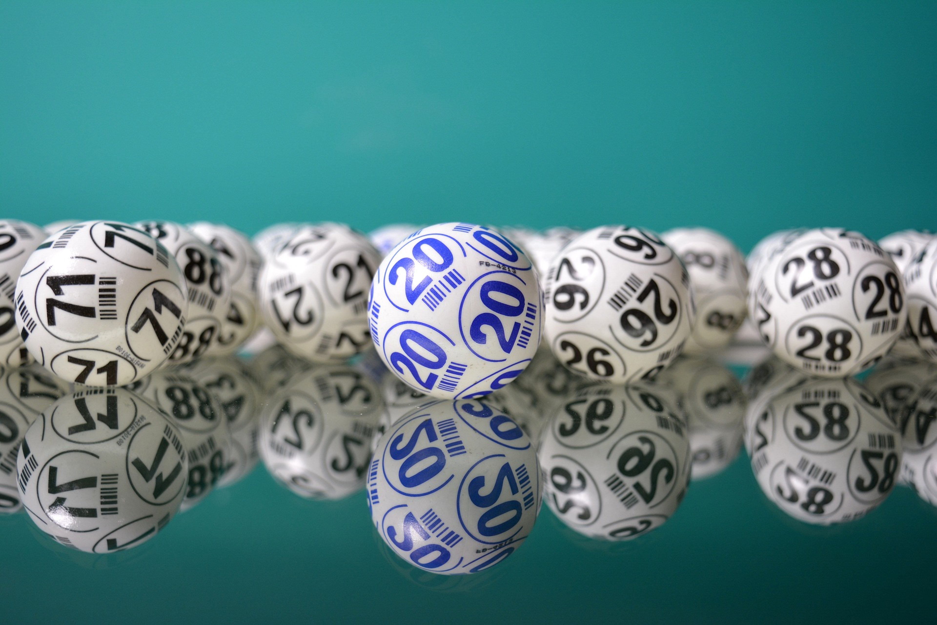 Cover photo for How to Organize a Successful Raffle Fundraiser