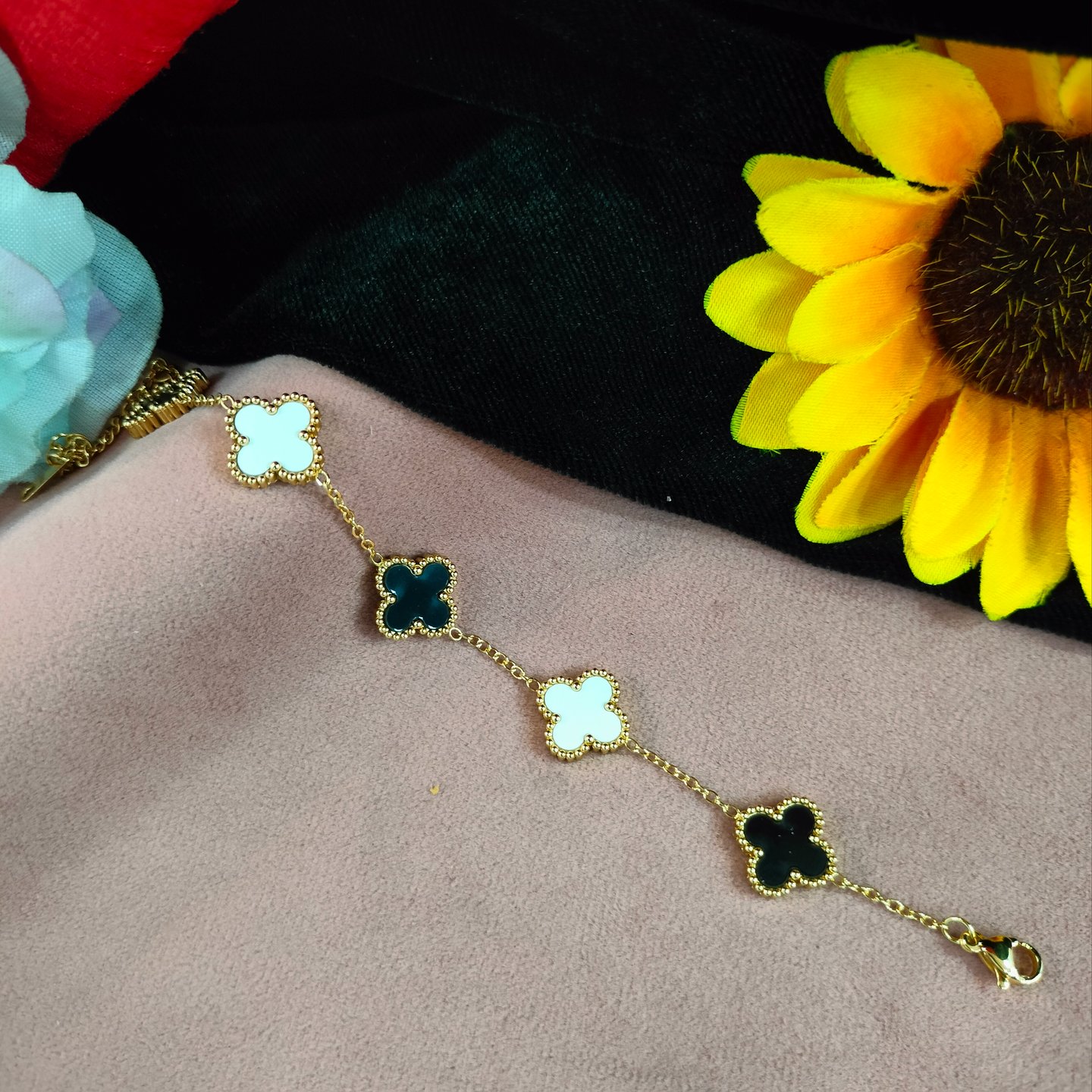 Dishu Anti-Tarnish Vintage Alhambra Bracelets