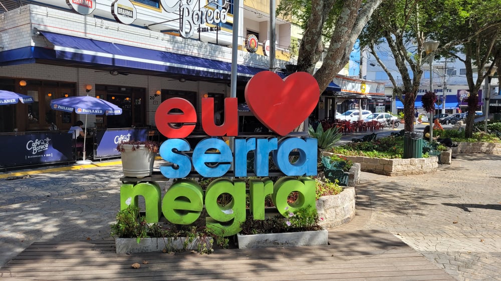 TOUR PELO CIRCUITO DAS ÁGUAS PAULISTA / CAFÉ ESPECIAL, CACHAÇA DE ALAMBIQUE E HISTÓRIA! Com saída em Holambra