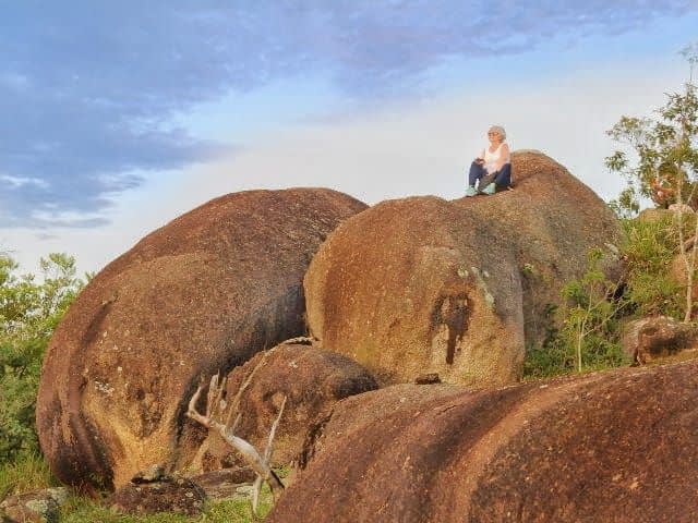 POR DO SOL NAS PEDRAS DA MANTIQUEIRA - Segunda Edição