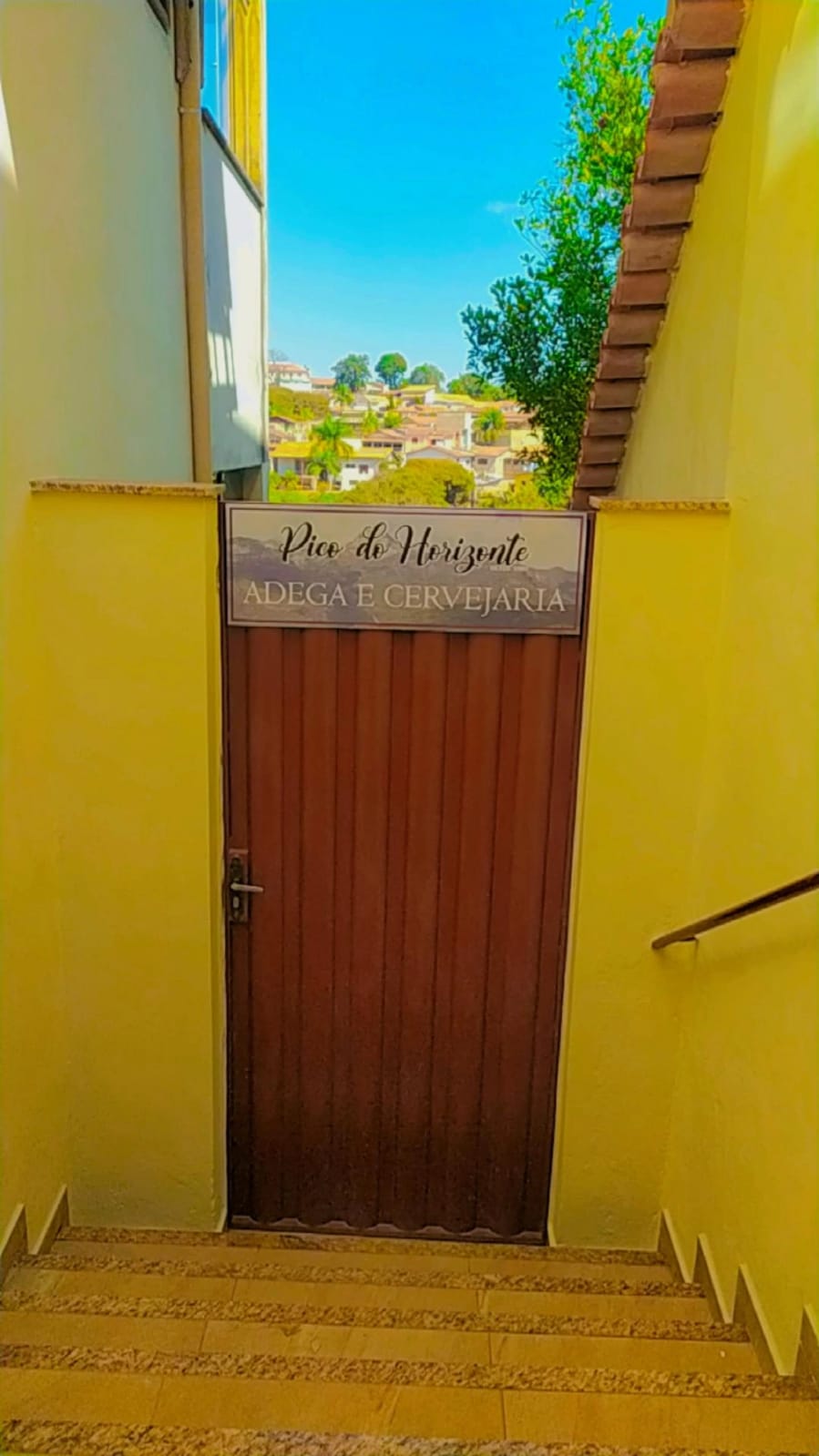 Entrada da Adega 