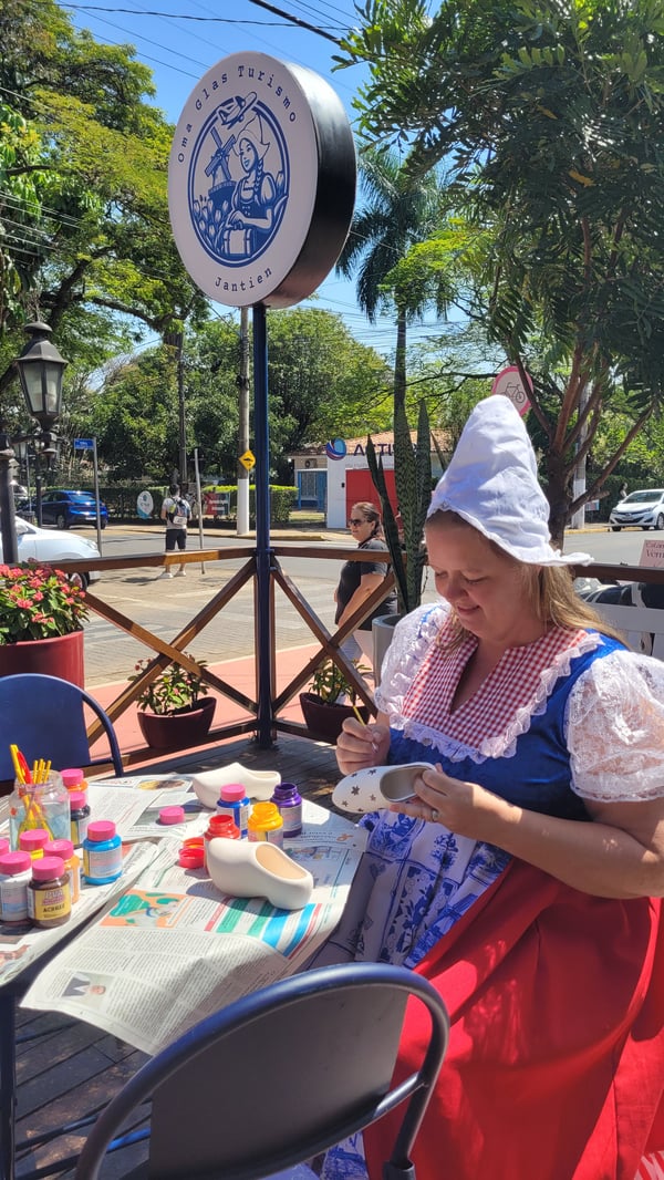 PINTE SEU PRÓPRIO SOUVENIR DE HOLAMBRA!