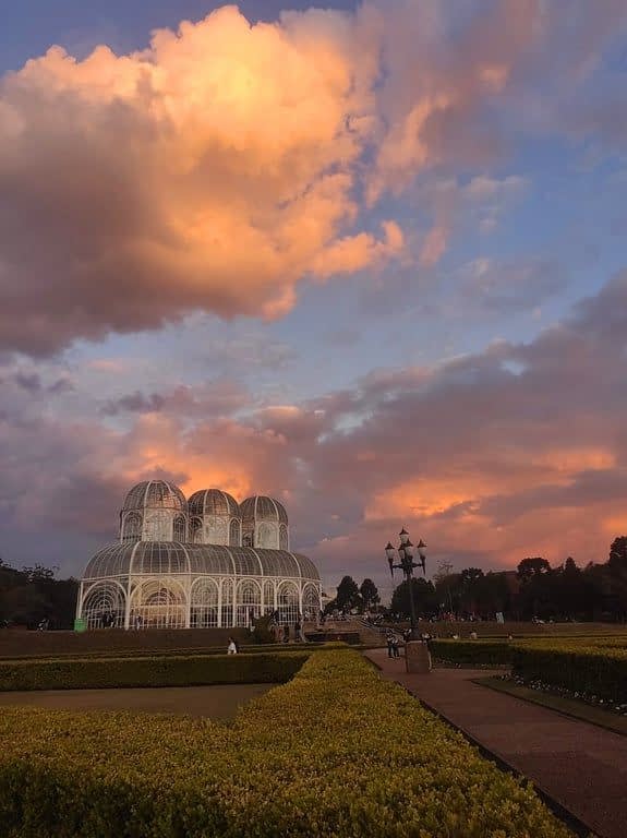 O MELHOR DOS PARQUES DE CURITIBA COM CONFORTO E FACILIDADES!