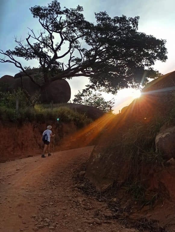 POR DO SOL NAS PEDRAS DA MANTIQUEIRA - Segunda Edição