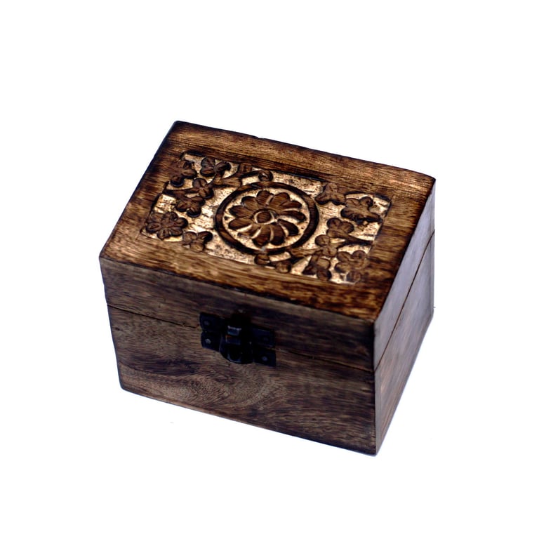 Mango Aromatherapy Box - 6 Piece Floral Essential Oil Set with Fluffy Fragrance