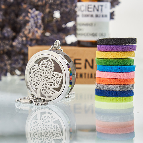 Aromatherapy Essential Oil Diffuser Leaf Necklace 30mm