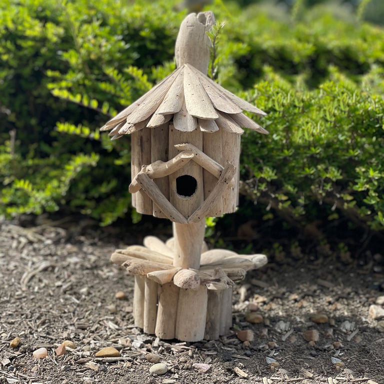 Driftwood Birdhouse with Stand - Attractive Wildlife Accommodation