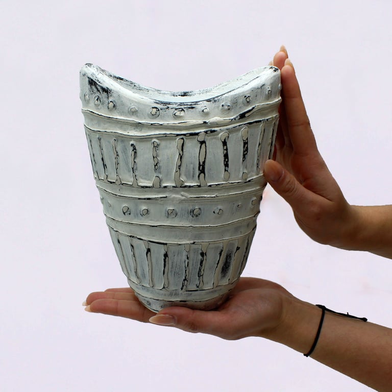 22cm Wide Neck Shaped Vase (Cream) - Durable Design, Versatile Use