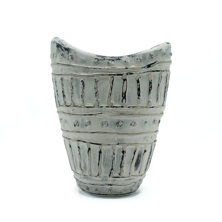 22cm Wide Neck Shaped Vase (Cream) - Durable Design, Versatile Use