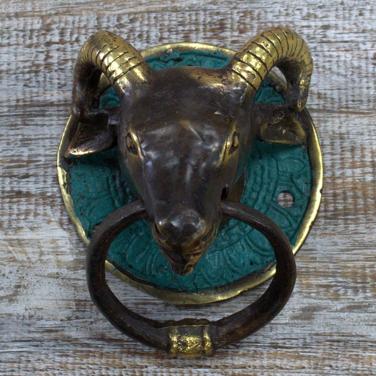 Brass Rams Head Door Knocker - Decorative & Durable Design