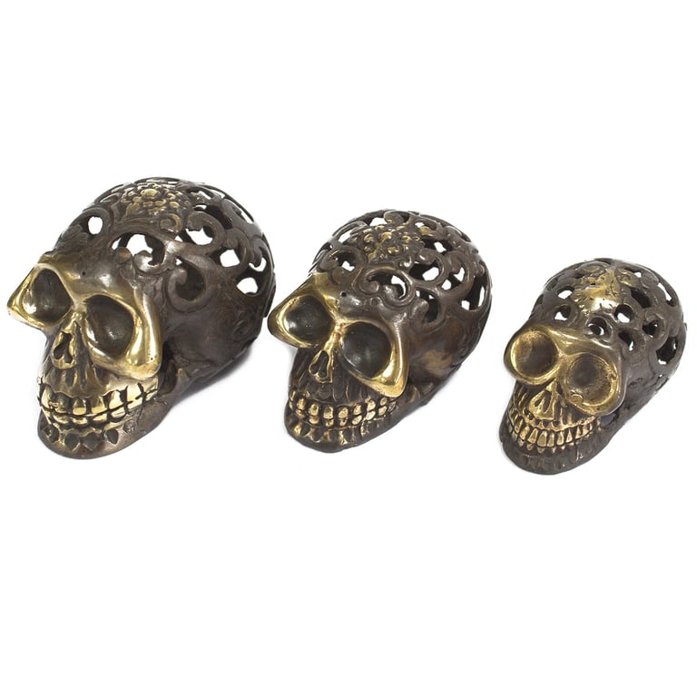 Medium Vintage Brass Skull Sculpture - Decorative Home Accessory